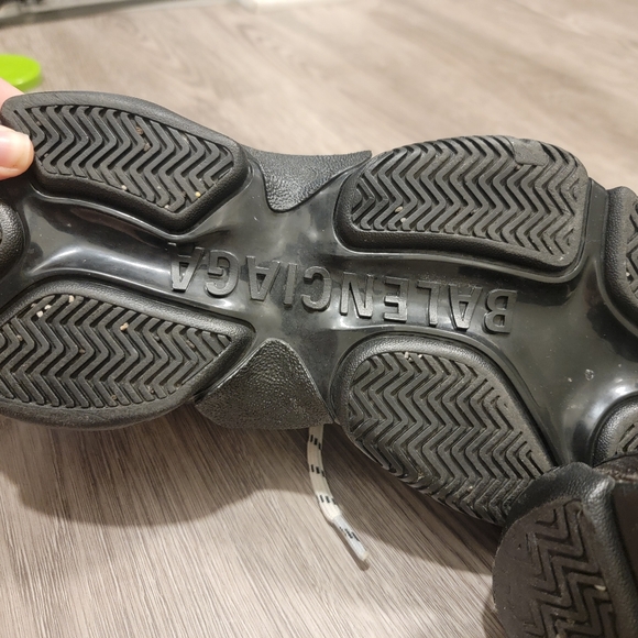 Balenciaga Triple Sole Size 9 - Picture 3 of 4